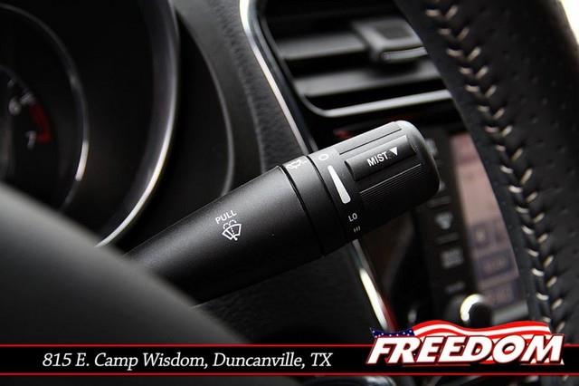 2011 Chrysler 200 Unknown