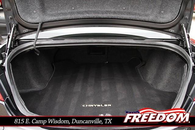 2011 Chrysler 200 Unknown