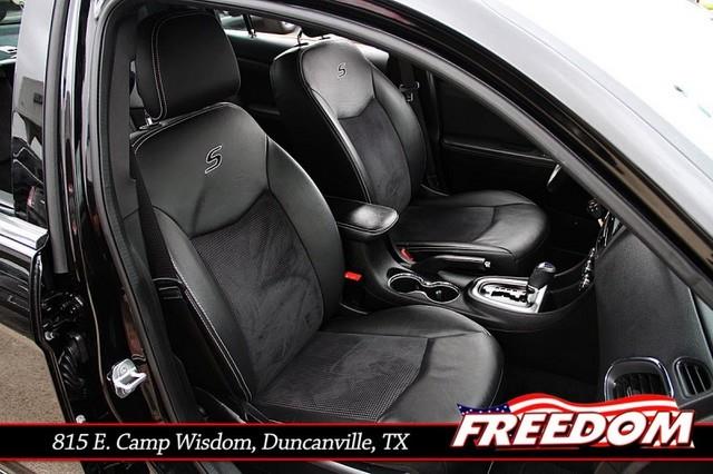 2011 Chrysler 200 Unknown