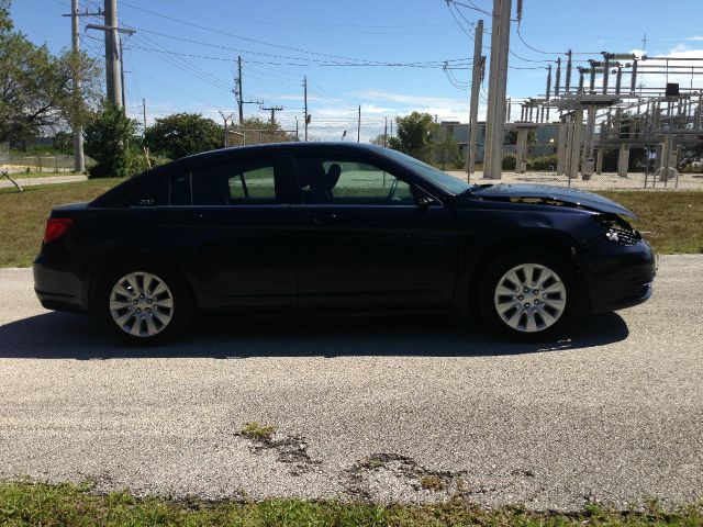 2011 Chrysler 200 Elk Conversion Van