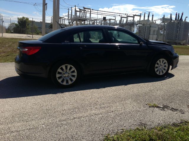 2011 Chrysler 200 Elk Conversion Van