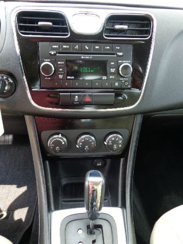 2011 Chrysler 200 3.5