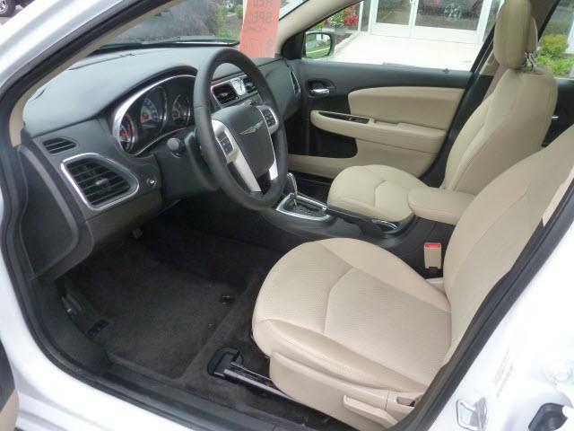 2011 Chrysler 200 3.5