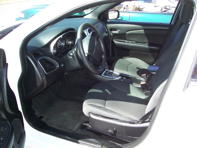 2011 Chrysler 200 Elk Conversion Van