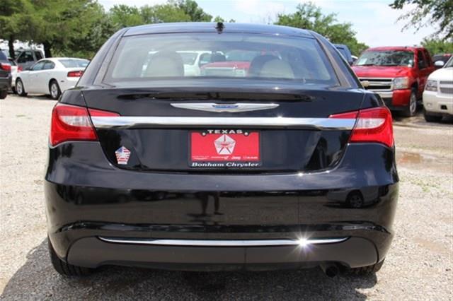 2011 Chrysler 200 Elk Conversion Van