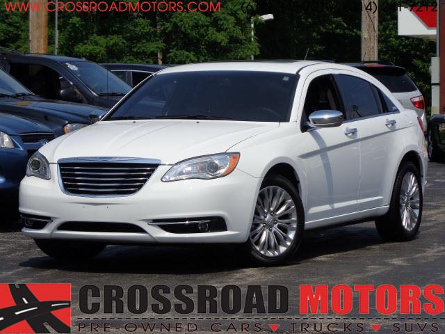 2012 Chrysler 200 SLT 25