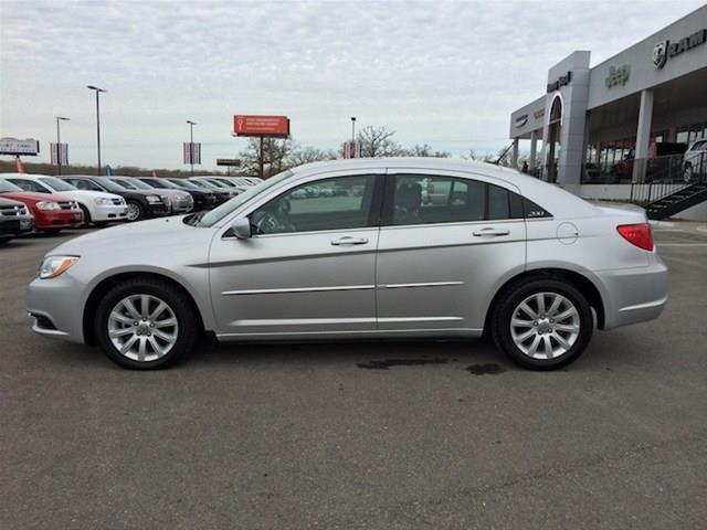 2012 Chrysler 200 ST SLT SXT Power Wagon Lar