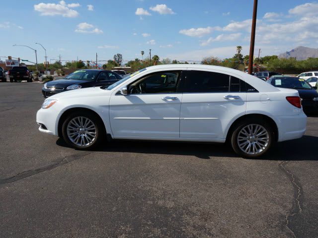 2012 Chrysler 200 SLT 25