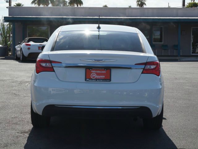 2012 Chrysler 200 SLT 25