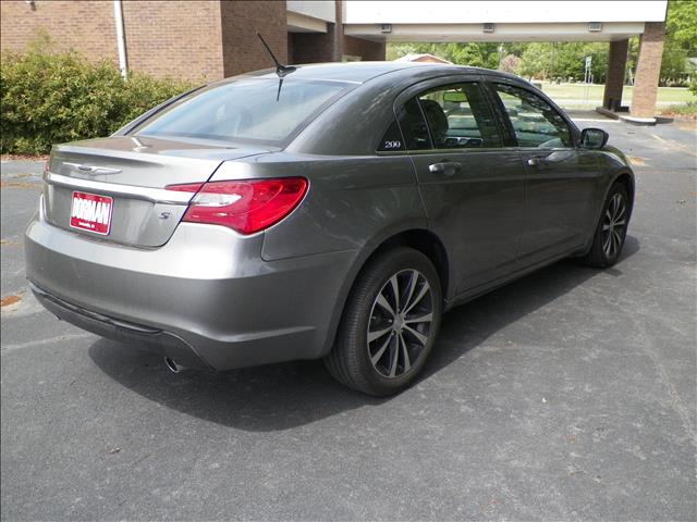 2012 Chrysler 200 XR