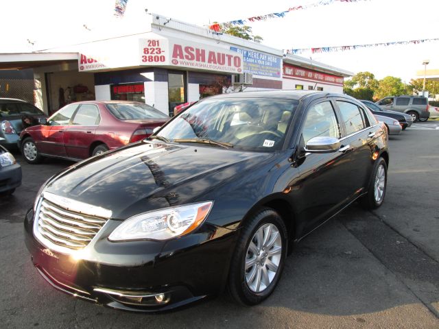 2013 Chrysler 200 4x4 6 Speed