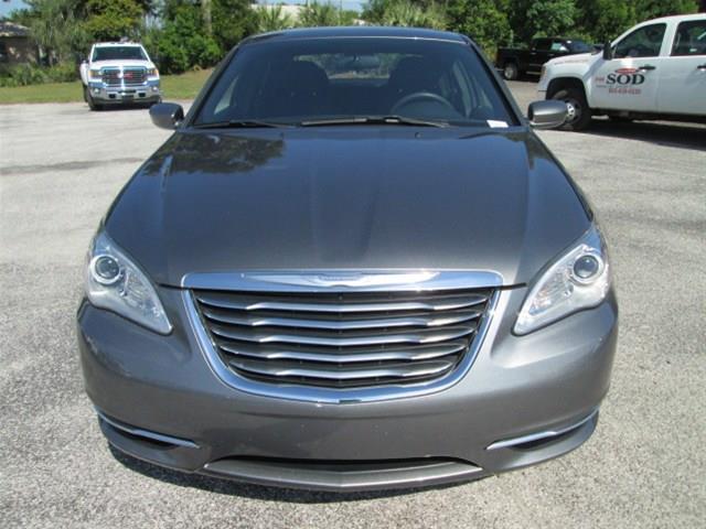 2013 Chrysler 200 4DR SE (roof)
