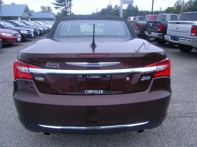 2013 Chrysler 200 3.5