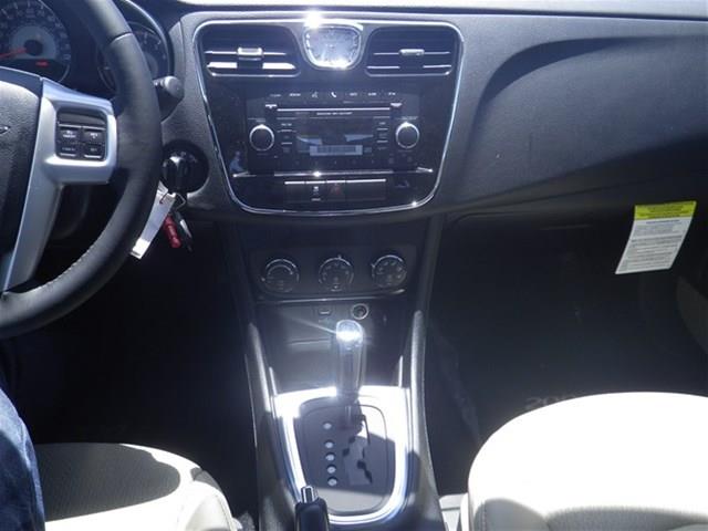 2013 Chrysler 200 3.5