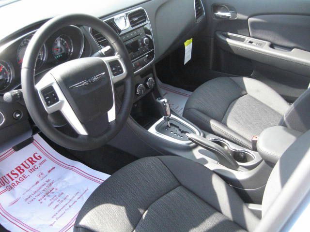 2013 Chrysler 200 3.5