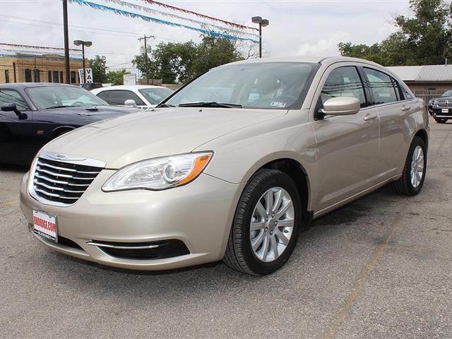 2013 Chrysler 200 RX 35