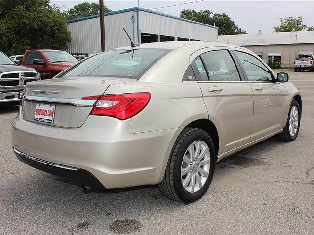 2013 Chrysler 200 RX 35