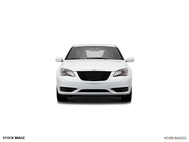 2013 Chrysler 200 SLT 25