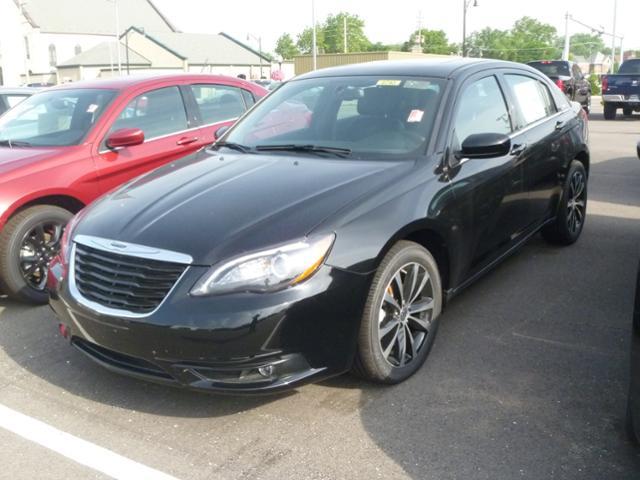 2014 Chrysler 200 Flat-bed 2WD