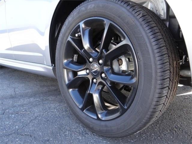 2014 Chrysler 200 4dr Sdn Auto