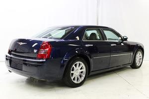 2005 Chrysler 300 Unknown