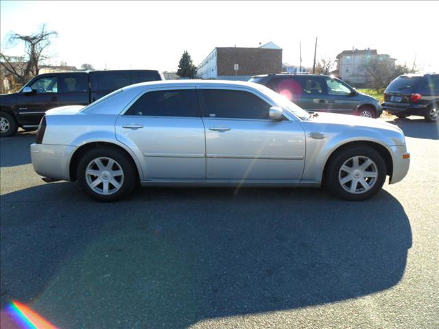 2005 Chrysler 300 3.5
