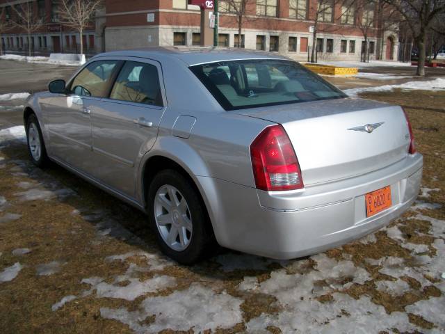 2005 Chrysler 300 3.5