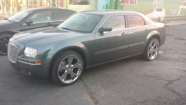 2005 Chrysler 300 GT Premium