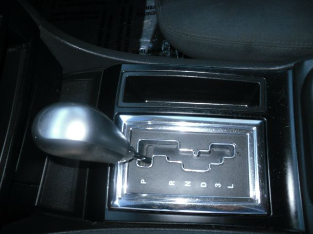 2005 Chrysler 300 Base