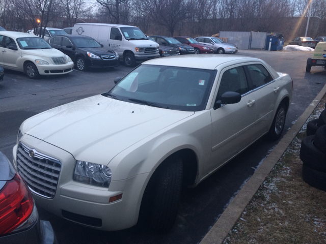 2005 Chrysler 300 Unknown