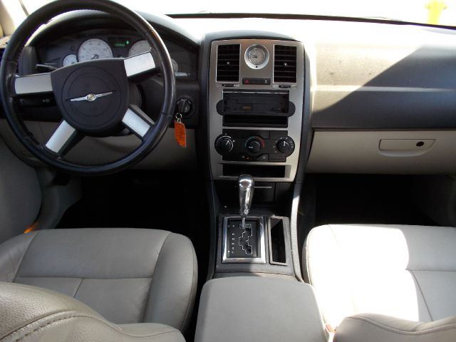 2005 Chrysler 300 3.5