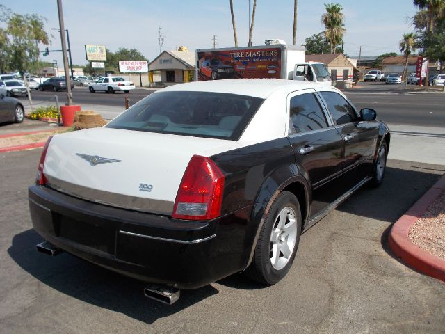 2005 Chrysler 300 3.5
