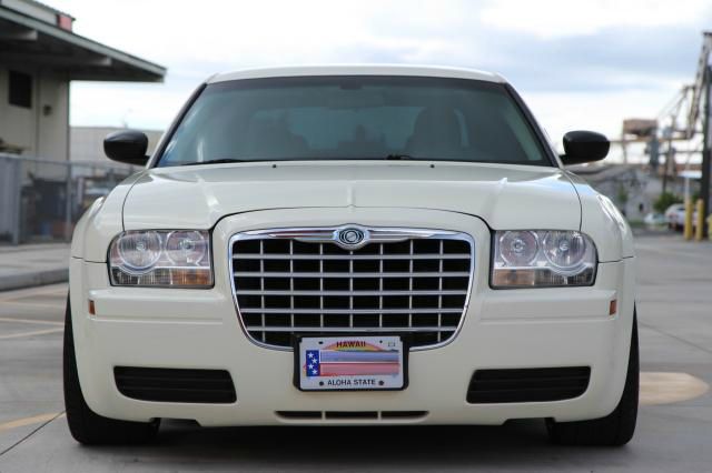 2005 Chrysler 300 Base