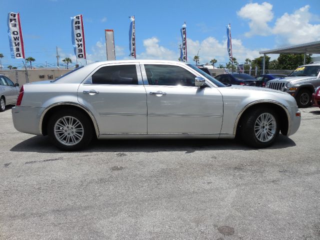 2005 Chrysler 300 3.5