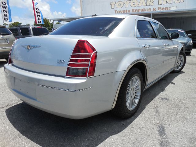 2005 Chrysler 300 3.5