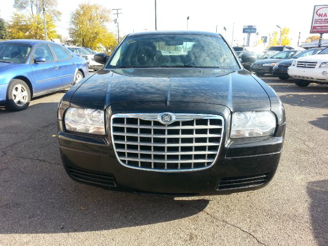 2005 Chrysler 300 Base