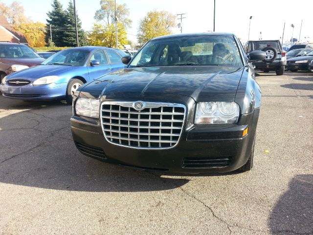 2005 Chrysler 300 Base