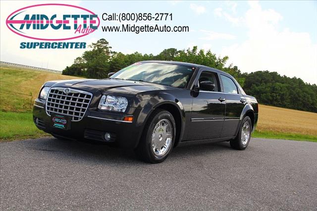 2005 Chrysler 300 Unknown