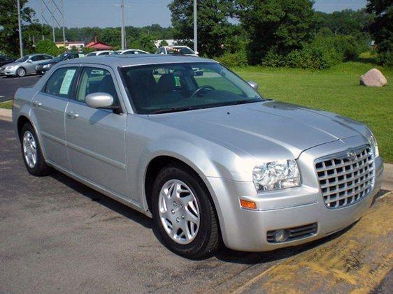 2005 Chrysler 300 Unknown