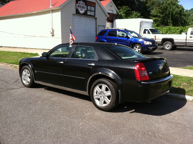 2005 Chrysler 300 C1500 Scottsdale