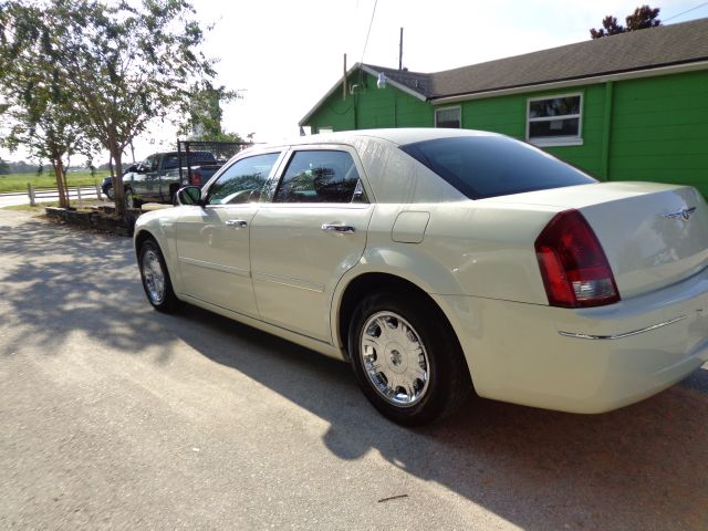 2005 Chrysler 300 3.5