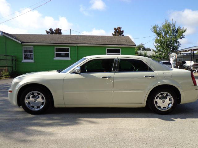 2005 Chrysler 300 3.5