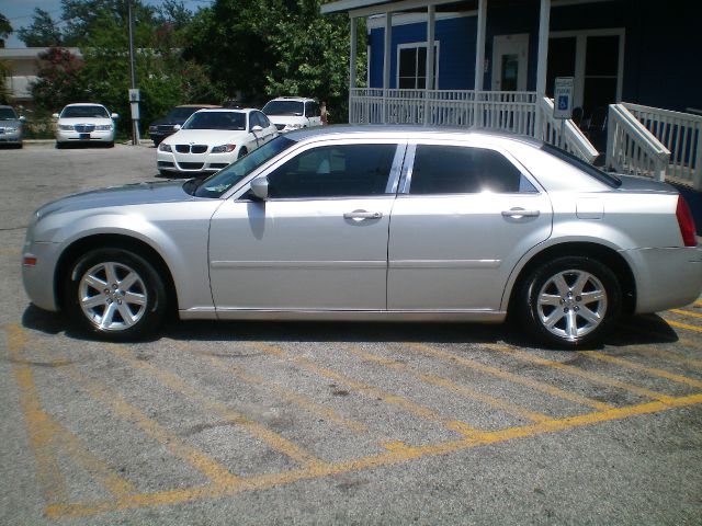 2005 Chrysler 300 3.5