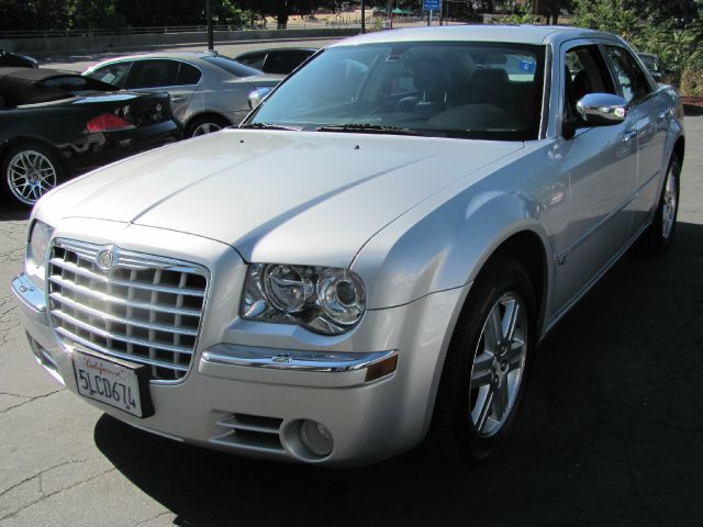 2005 Chrysler 300 C1500 Scottsdale