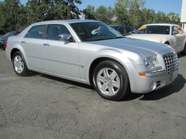 2005 Chrysler 300 C1500 Scottsdale