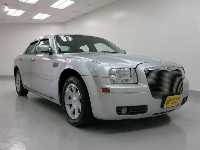 2005 Chrysler 300 2500 Extended