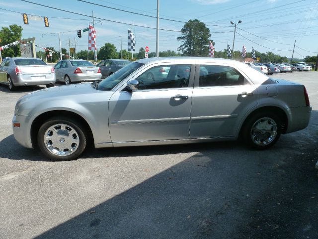 2005 Chrysler 300 3.5