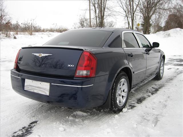 2005 Chrysler 300 3.5
