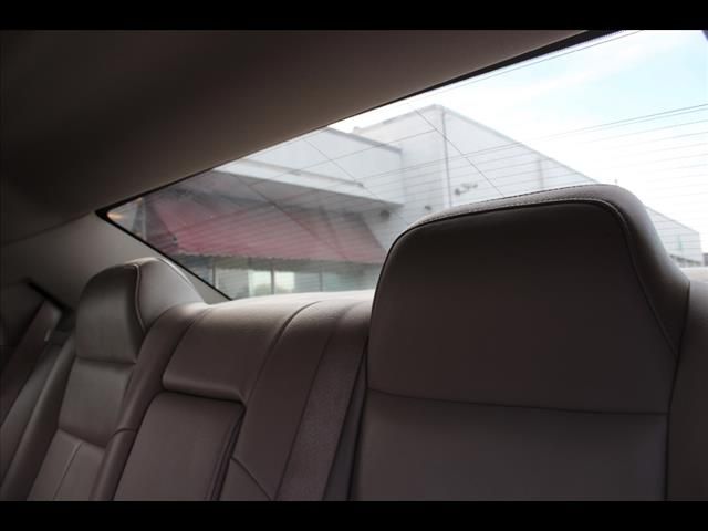 2005 Chrysler 300 SLT 25