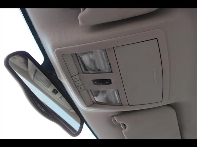 2005 Chrysler 300 SLT 25